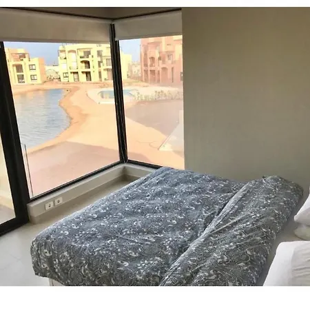 Emos Villa